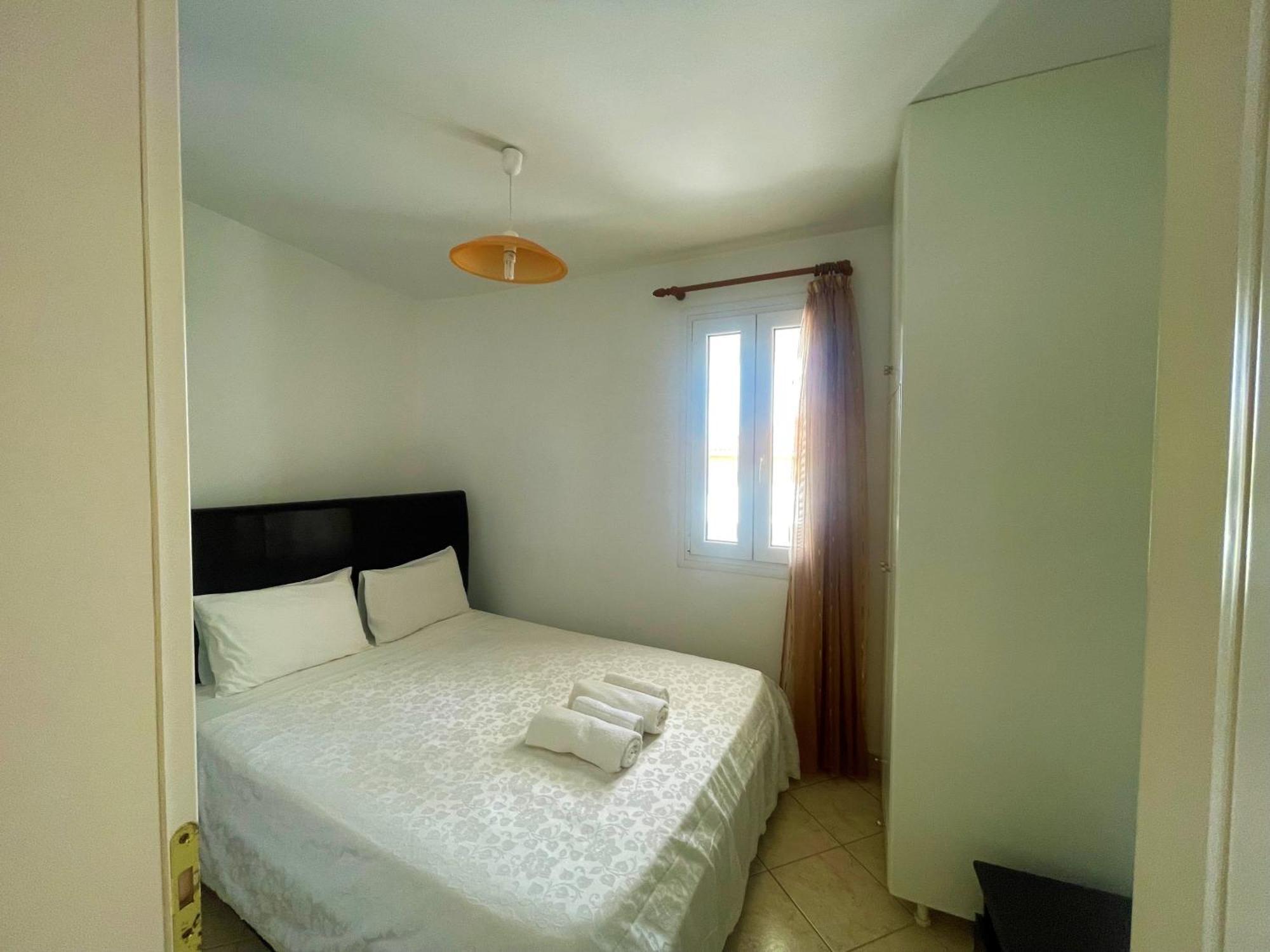 Afroessa Apartments Mesaria  Habitación foto